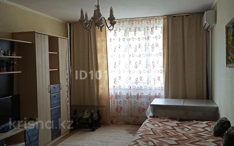2-комнатная квартира · 53 м² · 5/9 этаж, 4 микрорайон 12 за 180 000 ₸ в Аксае — фото 2