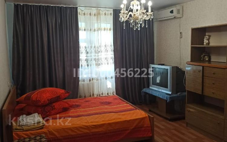 1-комнатная квартира · 68 м² · 5/5 этаж, мкр. Зачаганск пгт 21 — Поселок Зачаганск, Темиртауская улица за 9 000 ₸ в Уральске — фото 6