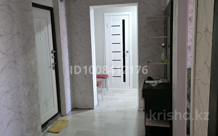 2-комнатная квартира · 52 м² · 9/10 этаж, 8-й микрорайон, Военннов интернациональная 1 — Здание расположено напротив гаражного кооператива, в непосредственной близости от торгового центра "Мой Сам". за 24.5 млн 〒 в Костанае — фото 2