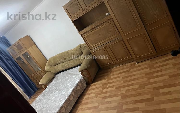 1 комната · 85 м² · 3/4 этаж, мкр №1 — Рядом с Сары арка до гран парка и Москвы одна остановка за 65 000 ₸ в Алматы, Ауэзовский р-н — фото 4