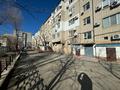 4-комнатная квартира, 92.7 м², 5/5 этаж помесячно, Азаттык 71 за 300 000 〒 в Атырау — фото 10