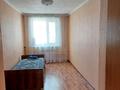 3-комнатная квартира, 57 м², 4/4 этаж, Ауэзова за 13.9 млн 〒 в Петропавловске — фото 2