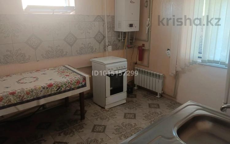 1-бөлмелі пәтер · 20 м², Киргизбаева 1 — По объездной трассе, бағасы: 40 000 ₸ в Мерке — фото 2