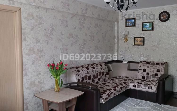 2-комнатная квартира, 48 м², 1/5 этаж, Желтоксан 2 — Алимжанова-Желтоксан за 15 млн 〒 в Балхаше — фото 2