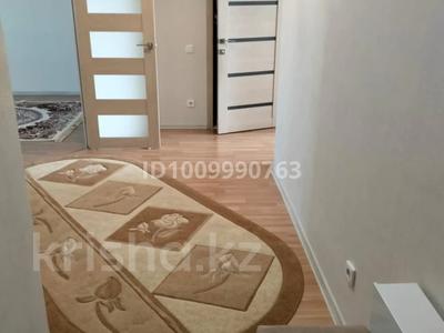 2-бөлмелі пәтер · 65 м² · 5/9 қабат, 10 микрорайон 24 — 6-я школа, музей, поликлиника, соляная шахта, бағасы: 170 000 〒 в Аксае