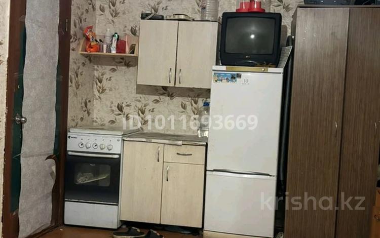 1-комнатная квартира · 18 м² · 4/5 этаж, Урицкого 13 — 8 школа за 7.2 млн ₸ в Костанае — фото 2