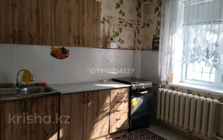 1-бөлмелі пәтер · 40 м² · 1/9 қабат, мкр Кунаева 57, бағасы: 15.5 млн ₸ в Уральске — фото 2