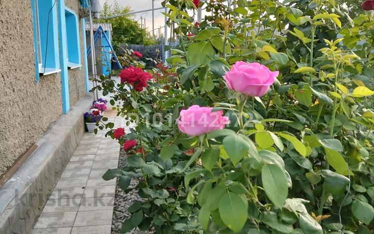 Отдельный дом · 3 комнаты · 53.4 м² · 6 сот., 3мкр 70 — Находится возле 10 школы. за 11.8 млн ₸ в Житикаре — фото 2
