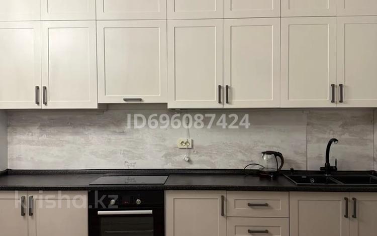 1-комнатная квартира · 73 м², Кенесары 65 за 15 000 〒 в Астане, р-н Байконур — фото 4