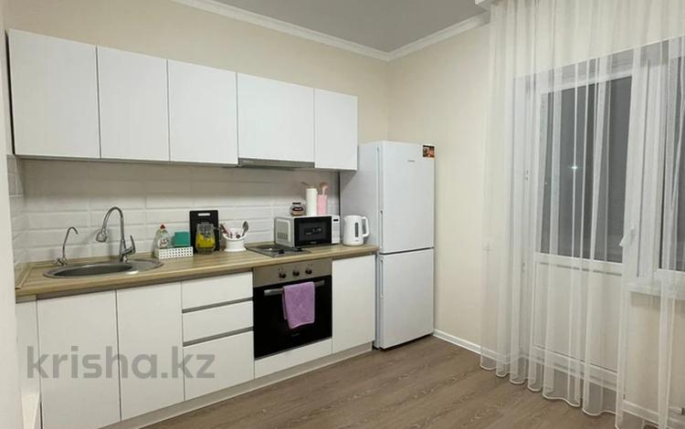 1-комнатная квартира · 45 м² · 18/20 этаж, Туран 55 за 250 000 ₸ в Астане, Есильский р-н — фото 2
