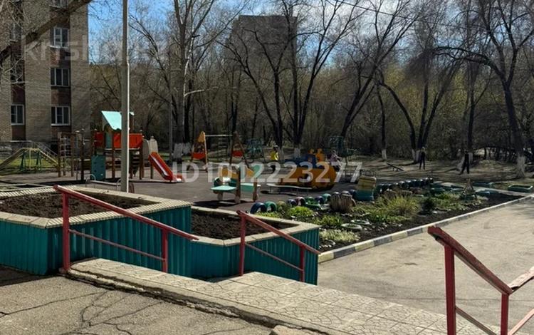 1-бөлмелі пәтер · 30 м² · 1/9 қабат, просп. Нурсултана Назарбаева 83/1, бағасы: 13 млн ₸ в Усть-Каменогорске, Ульбинский — фото 2