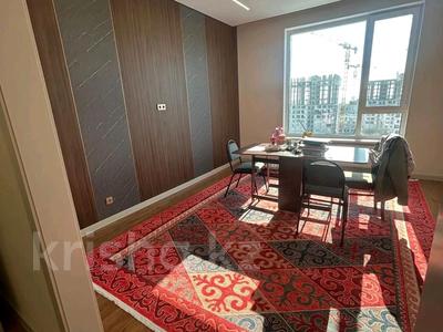 2-бөлмелі пәтер · 69.1 м² · 11/12 қабат, Турар Рыскулов 18, бағасы: 60 млн ₸ в Астане, Есильский р-н