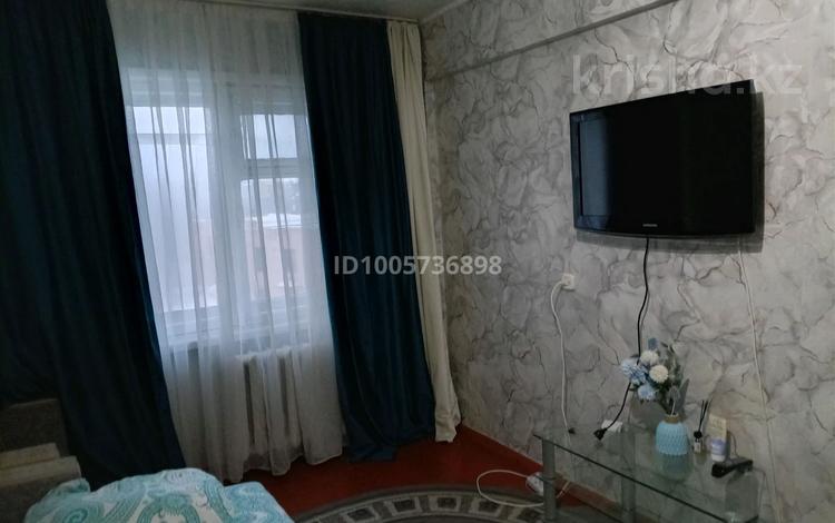 1-бөлмелі пәтер · 33 м² · 4/5 қабат, Кабанбай Батыра 126 — Бурова, бағасы: 7 000 ₸ в Усть-Каменогорске — фото 5