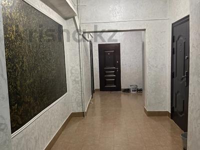 Пәтерлер в Алматы: 2-бөлмелі пәтер · 40 м² · 1/5 қабат, Есенова — Жургенева, бағасы: 31 млн 〒 2-бөлмелі пәтер · 40 м² · 1/5 қабат, Есенова — Жургенева, бағасы: 31 млн 〒 в Алматы, Медеуский р-н
