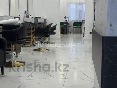 Свободное назначение, салоны красоты · 72 м² за 33 млн ₸ в Актобе, мкр. Алтын орда