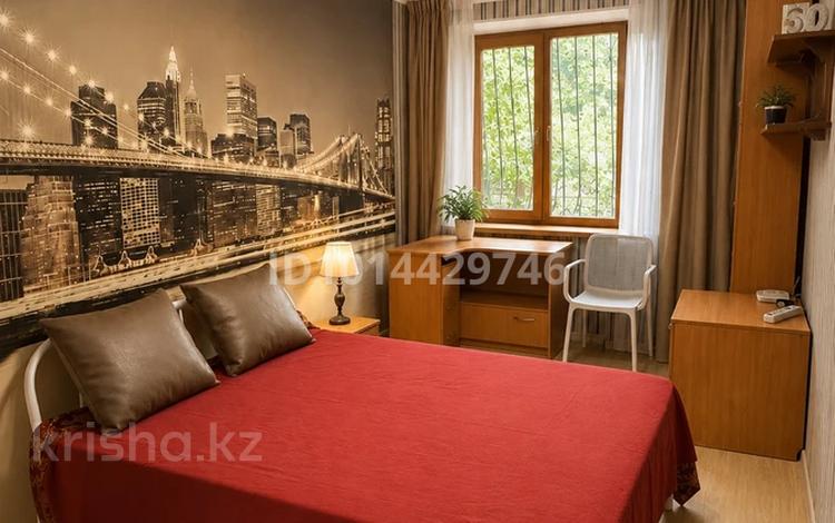 3-комнатная квартира · 67 м² · 2/5 этаж, Желтоксан 74 — Жибек жолы за 415 000 ₸ в Алматы, Алмалинский р-н — фото 2