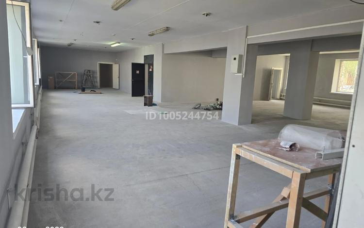 Магазины и бутики · 350 м² за 525 000 ₸ в Усть-Каменогорске — фото 2