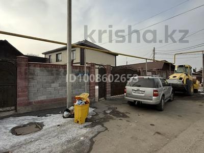 Жеке үй · 7 бөлме · 200 м² · 13 сот., мкр Заря Востока 45 — Уйгурская, бағасы: 200 млн ₸ в Алматы, Алатауский р-н