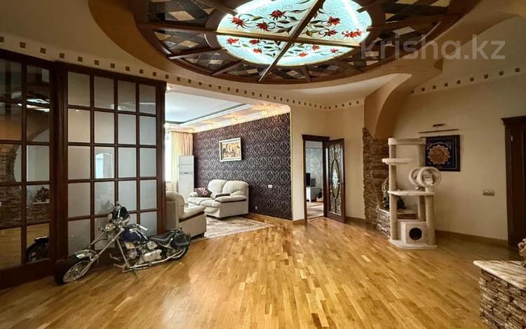 4-бөлмелі пәтер · 170.5 м² · 7/10 қабат, Достык 112, бағасы: 185 млн ₸ в Алматы, Медеуский р-н — фото 35