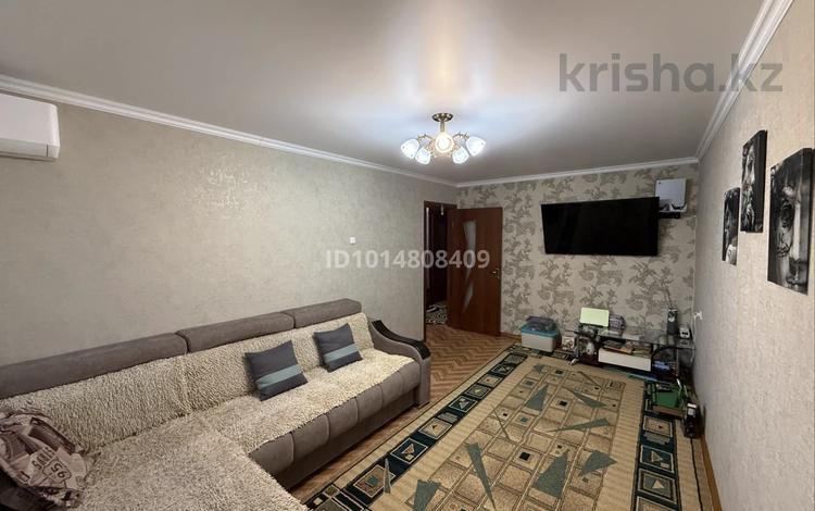 3-комнатная квартира · 64 м² · 5 этаж, мкр Юго-Восток, 28й микрорайон 26 за 19.5 млн ₸ в Караганде, Казыбек би р-н — фото 2