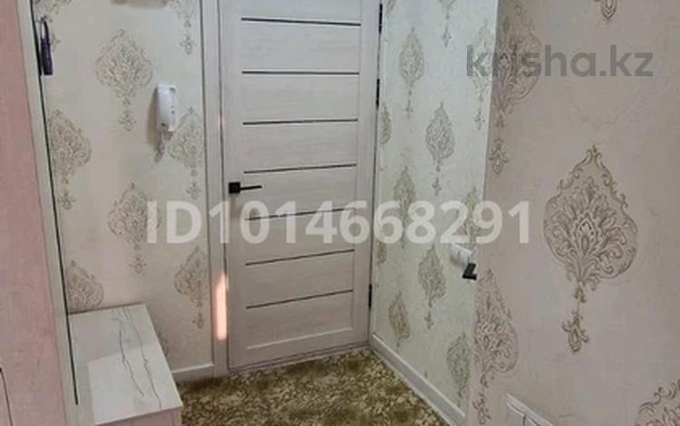 1-бөлмелі пәтер · 30 м² · 3/5 қабат, Байзак Батыра 191, кв 7, бағасы: 130 000 ₸ в Таразе — фото 2