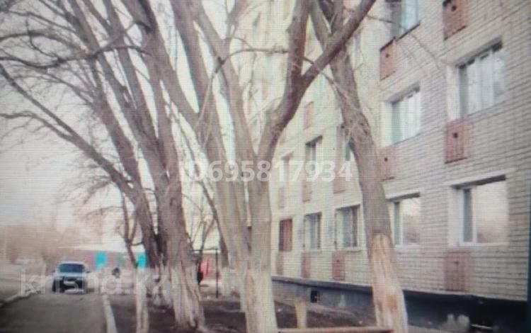 2-бөлмелі пәтер · 37 м² · 1/5 қабат, Физкультурная 10а, бағасы: 9 млн ₸ в Семее — фото 2