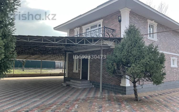 6-бөлмелі үй тәулігіне, 200 м², Долан, бағасы: 150 000 〒 — фото 2