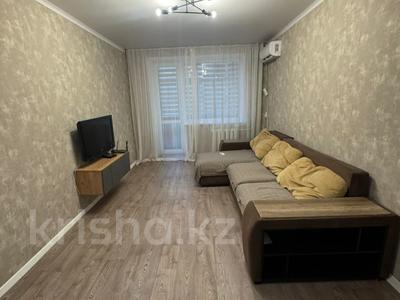 2-бөлмелі пәтер · 48.8 м² · 3/5 қабат, 4 мкр, бағасы: 17.5 млн ₸ в Уральске