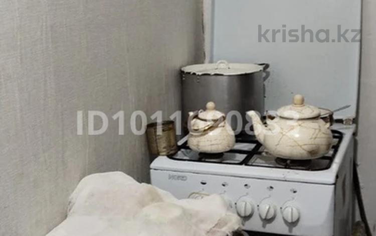 1-комнатная квартира · 14.9 м² · 3/3 этаж, Старый город, Ескі қала — Қонаева 1/5 за 4 млн ₸ в Актобе — фото 2