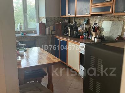 Аренда квартир в Абай обл.: 4-комнатная квартира · 82 м² · 3/5 этаж, Чайжунусова 152 за 300 000 〒 4-комнатная квартира · 82 м² · 3/5 этаж, Чайжунусова 152 за 300 000 〒 в Семее