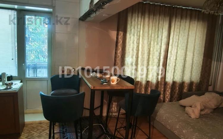 2-бөлмелі пәтер · 40 м² · 2/7 қабат, Толе би — Нурмакова, бағасы: 300 000 ₸ в Алматы, Алмалинский р-н — фото 2