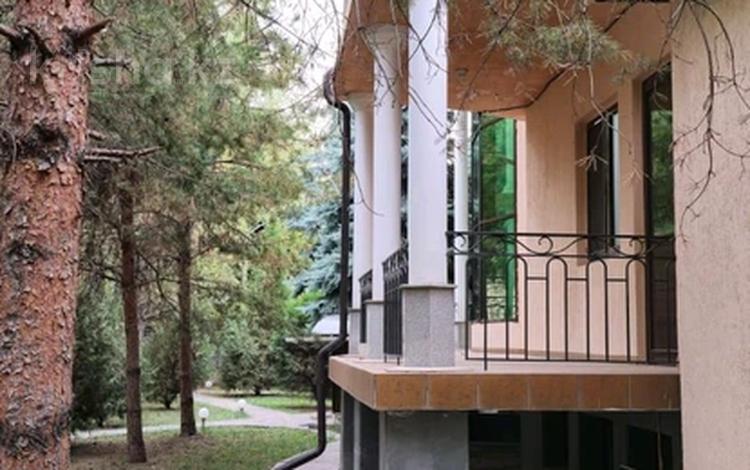 Отдельный дом · 12 комнат · 730 м² · 18.5 сот., мкр Горный Гигант, Жамакаева 254/А — Капарова за 3.9 млн ₸ в Алматы, Медеуский р-н — фото 2