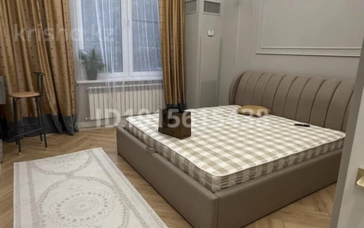 3-бөлмелі пәтер · 110 м² · 1/7 қабат, Мирас ш/а. 157, бағасы: 900 000 ₸ в Алматы, Бостандыкский р-н — фото 2