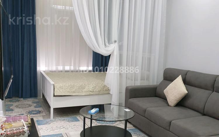 1-бөлмелі пәтер · 37.5 м² · 6/12 қабат, мкр Сары Арка, Пр.Тайманова 48 — Площадь Исатая-Махамбета, бағасы: 35.8 млн ₸ в Атырау — фото 13