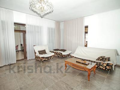 Аренда домов или дач в Алматинской обл.: Отдельный дом · 4 комнаты · 240 м², Palm Valley за 1.2 млн 〒 Отдельный дом · 4 комнаты · 240 м², Palm Valley за 1.2 млн 〒 в Теренкаре