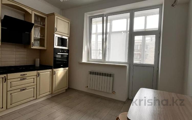 2-бөлмелі пәтер · 86.5 м² · 7/9 қабат, мкр Нурсая-3, Рысбай Габдиева 47Б, бағасы: 29.5 млн ₸ в Атырау — фото 2
