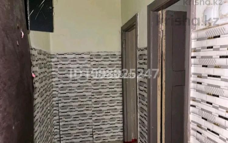 2-бөлмелі пәтер · 44 м² · 2/4 қабат, Ауезова 1, бағасы: 3.3 млн ₸ в Каратау — фото 2