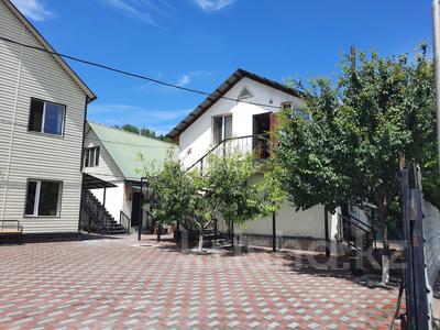 Жеке үй · 13 бөлме · 550 м² · 8 жүзд., Бурундайская 48, бағасы: 130 млн ₸ в Алматы, Турксибский р-н