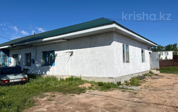 Часть дома · 5 комнат · 120 м² · 10 сот., Сарыарка 25/1 — Школа, садик, мечеть, супермаркет за 14 млн 〒 в  — фото 2