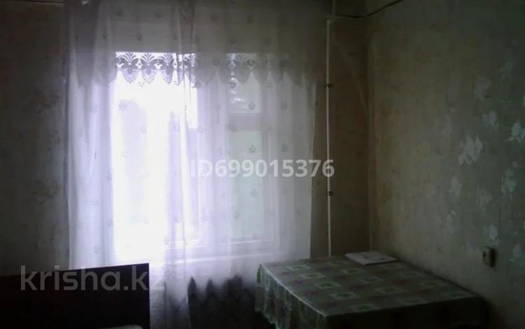 1 бөлме · 13 м² · 5 қабат, Серикбаева 1/1, бағасы: 135 000 ₸ в Усть-Каменогорске — фото 2