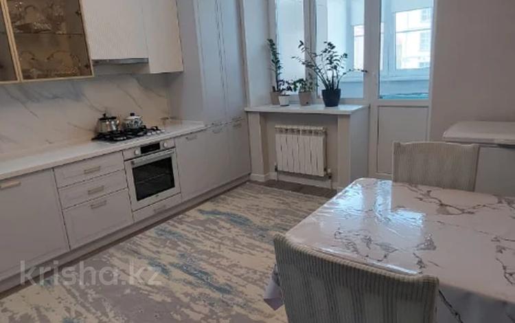 3-комнатная квартира · 111 м² · 4/8 этаж, Новый город, Санкибай батыра за 52 млн ₸ в Актобе — фото 2