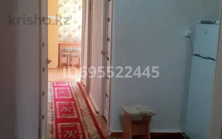 3-комнатная квартира · 59.5 м² · 2/2 этаж, Абылай -хана 20 — Рядом магазин ассорти за 11.5 млн 〒 в Кентау — фото 2