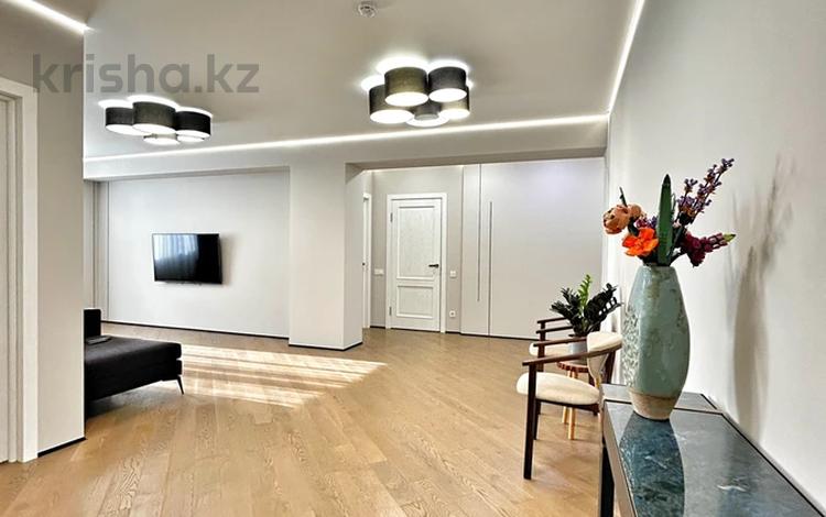 3-бөлмелі пәтер · 100 м² · 8/12 қабат, Казыбек би 43/2 — Барибаева, бағасы: 118 млн ₸ в Алматы, Медеуский р-н — фото 2