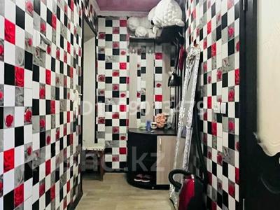 2-комнатная квартира · 55 м² · 5/5 этаж, Толеби 49 39 за 8.5 млн 〒 в Кентау