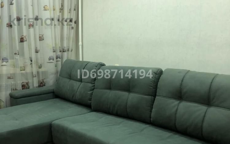 1-бөлмелі пәтер · 34 м² · 2/5 қабат, Новаторов 6 — Кабанбай батыра, бағасы: 10 000 ₸ в Усть-Каменогорске, Ульбинский — фото 2