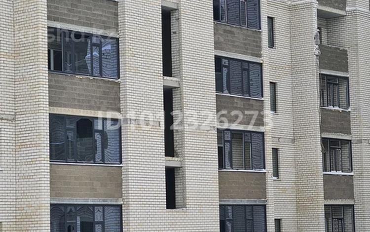2-бөлмелі пәтер · 71.6 м² · 4/5 қабат, Мкр. Алтын орда 355, бағасы: 16.5 млн ₸ в Актобе, мкр Авиатор — фото 2