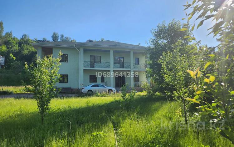 Отдельный дом · 13 комнат · 550 м² · 44 сот., мкр Актобе, Горный гигант 732 — Ремизовка за 440 млн 〒 в Алматы, Бостандыкский р-н — фото 18