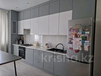 Продажа квартир в Актюбинской обл.: 2-комнатная квартира · 80 м² · 3/5 этаж, мкр. Алтын орда — Мангилик-Шокая за 30 млн 〒 2-комнатная квартира · 80 м² · 3/5 этаж, мкр. Алтын орда — Мангилик-Шокая за 30 млн 〒 в Актобе