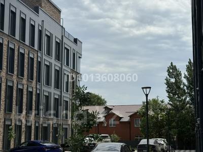 2-бөлмелі пәтер · 61 м² · 1/4 қабат, Ақ Шағала -ш/а. 7 — Жален Тулепова 10/7, бағасы: 350 000 ₸ в Атырау, мкр Ак Шагала
