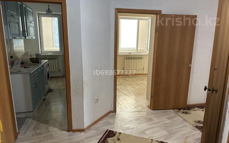 2-комнатная квартира, 60 м², 12/14 этаж помесячно, 32А мкр 6 за 110 000 〒 в Актау, 32А мкр — фото 2